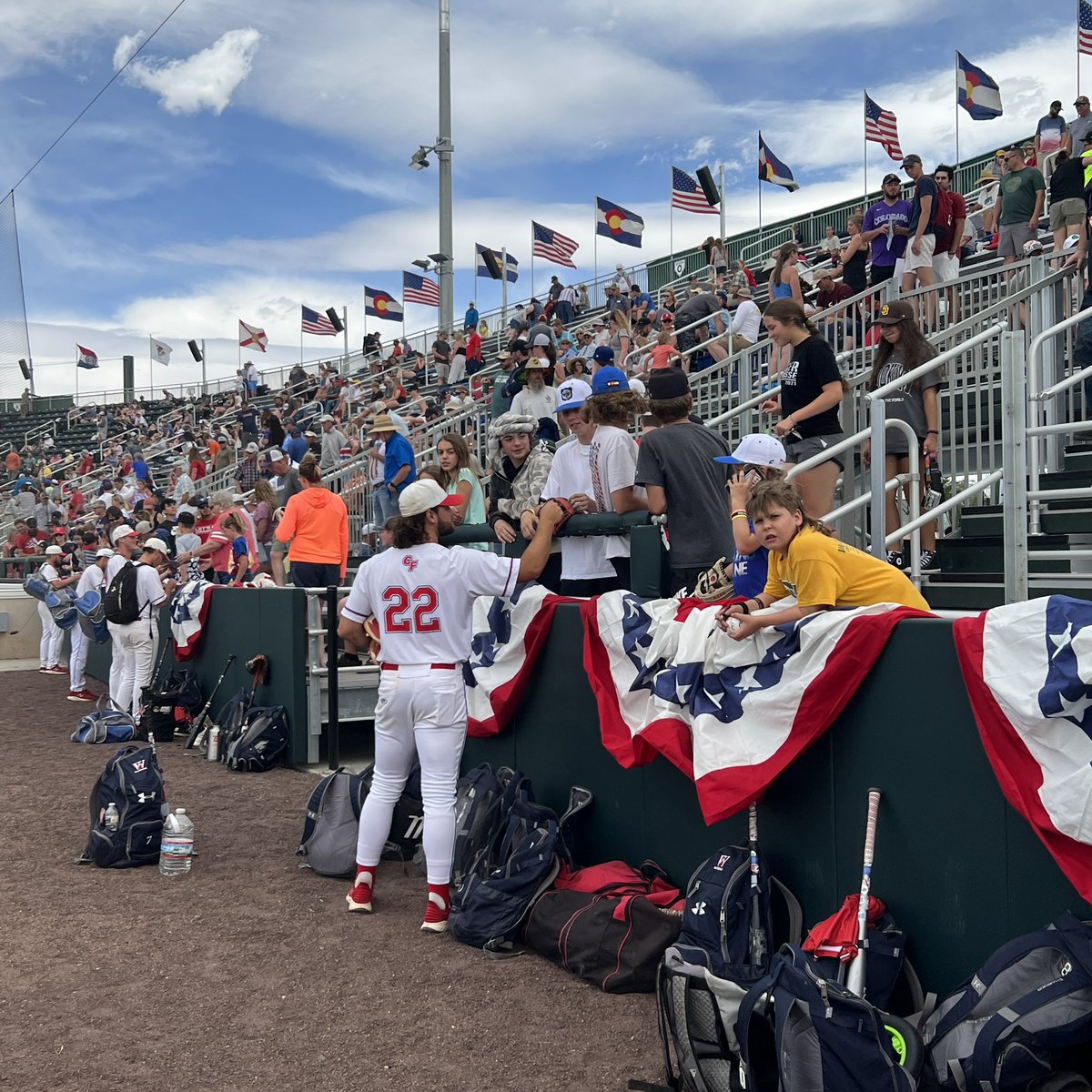 JUCOWorldSeries's tweet photo. Game 1 is in the books👏 @cfpats defeat @BaseballCowley 8-2.🇺🇸

#JUCOWS #JUCOWS22 https://t.co/ZwlAyKVXC0