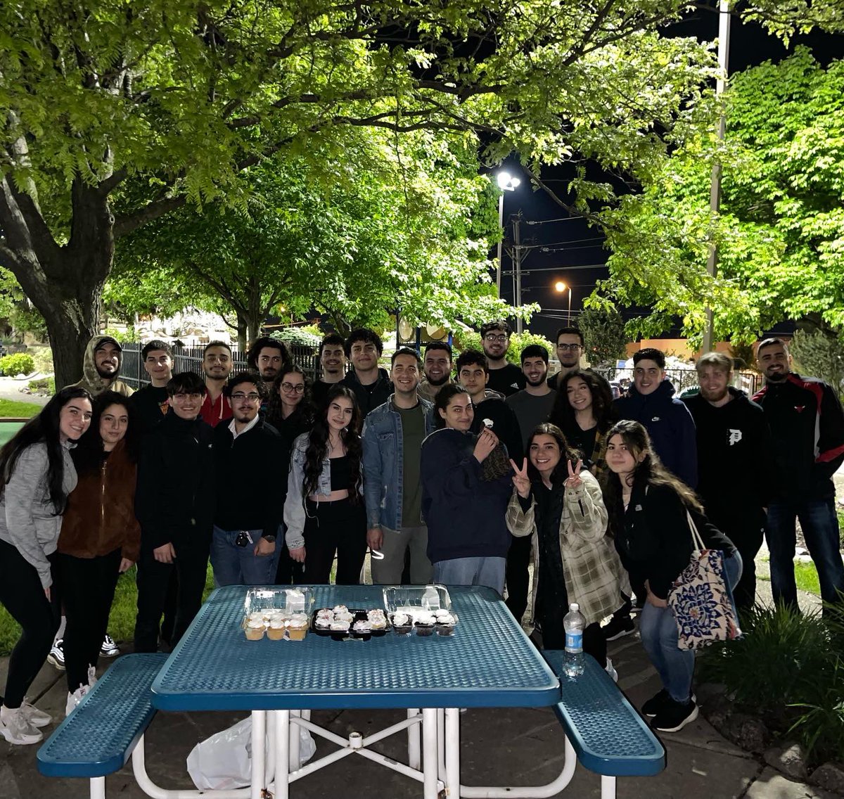 acoemargewargis's tweet photo. Looking for a church family? Our arms are open! You’ll hit a hole in one joining our youth🏌🏻‍♀️🫶🏼 https://t.co/WVgBrePUZO