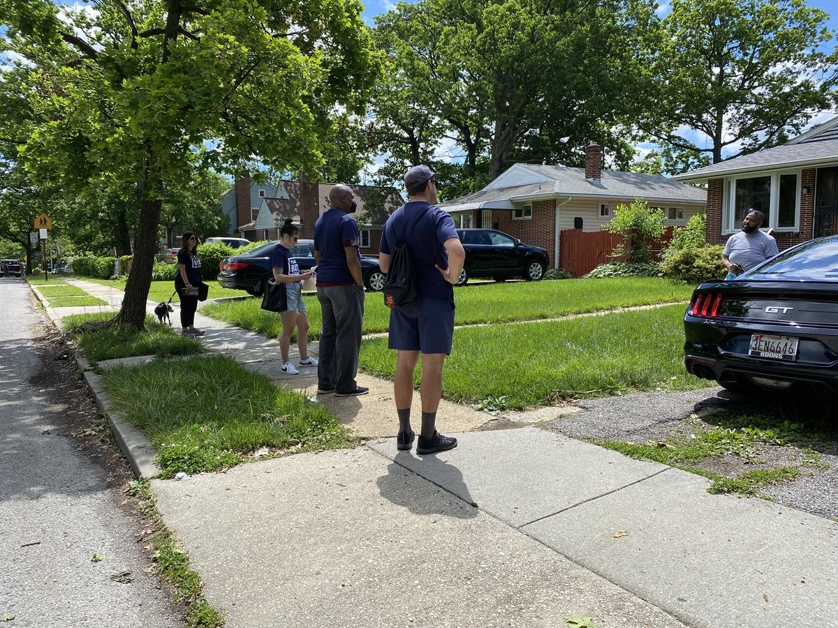 ivanjbates's tweet photo. Team #BatesForBaltimore came through to Park Heights and Pimlico this morning, Northwest neighbors to our campaign HQ over at Hilltop! Our volunteers heard many stories, some heartwarming, and many heartbreaking, but the message was clear: everyone is voting Ivan Bates this July! https://t.co/x8XmUtjiYU