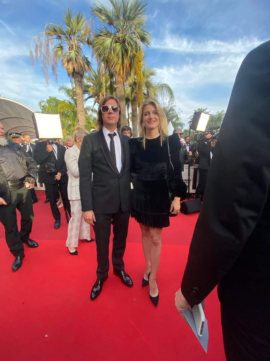 Back on the red carpet #theeightmountains #cannes2022
