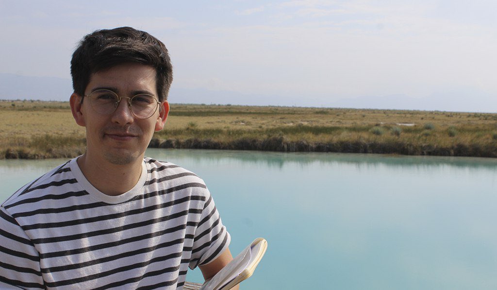 teatrounam's tweet photo. Presentado por Aristeo Mora @aristeofono de La Compañía Opcional, es un archivo compuesto por los materiales recabados en los encuentros y las visitas al desierto que se publicaron en una bitácora-web llamada Diario del desierto https://t.co/fGuzJpczoh 
#FronterasDelMedioAmbiente https://t.co/CXByvk3deW
