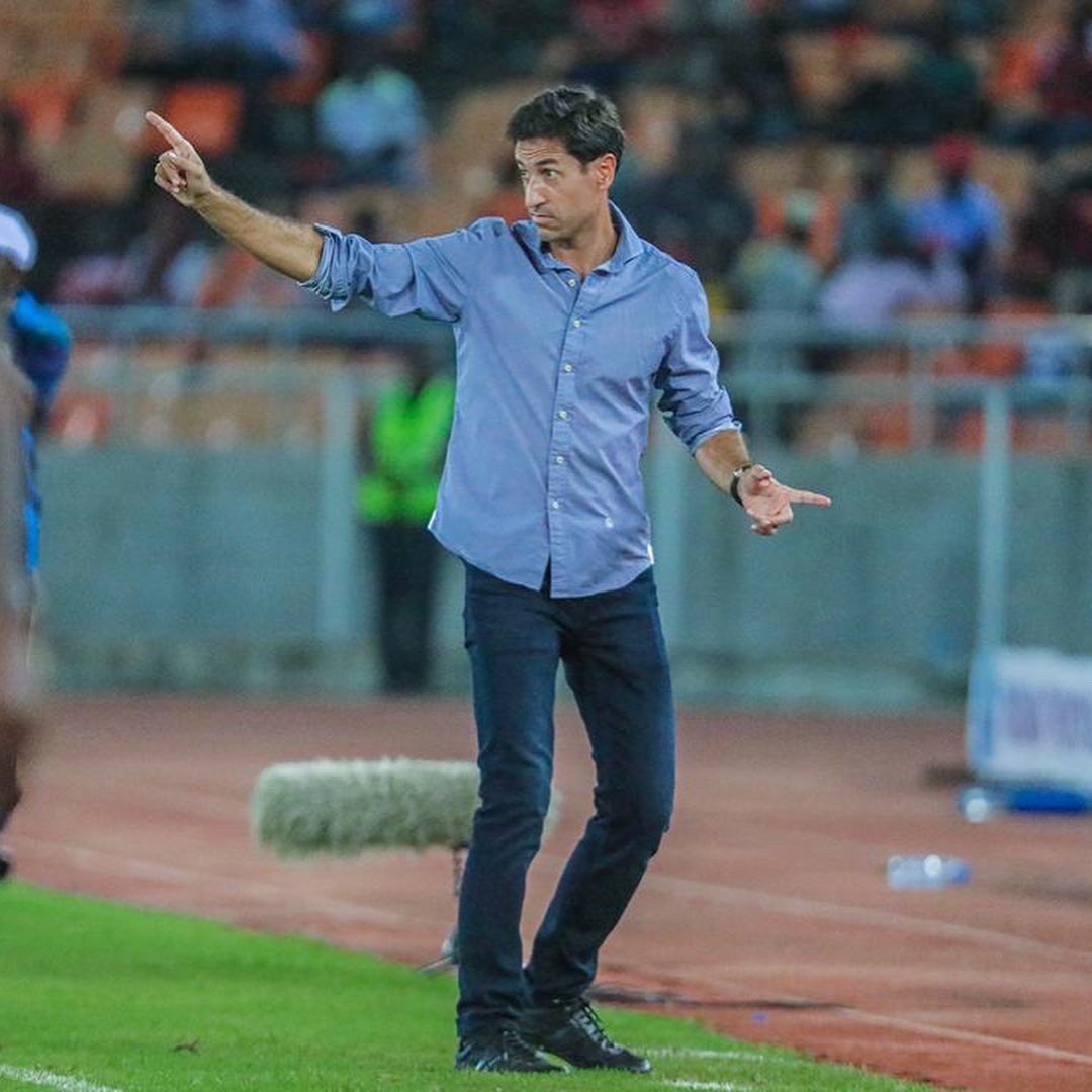 jofrey_mentor's tweet photo. @FrancoMPablo, I will throw stones at you until the #SimbaScTz board will sack you, I wrote about two weeks ago & I told you that you have failed in everything to coach @SimbaSCTanzania, today is a continuation of your coaching style & even if the board doesn't sack you, then https://t.co/oTWBLKI0Ag