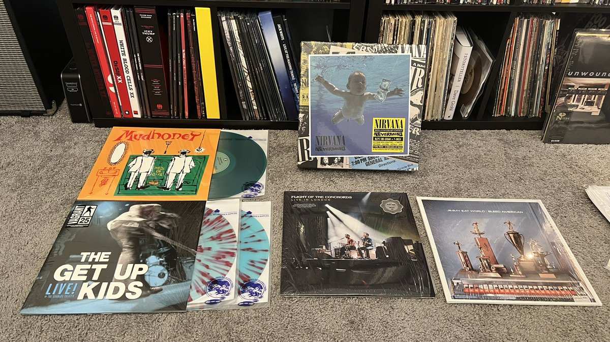 dustanddisquiet's tweet photo. A damn good week of additions. #recods #vinyl
Mudhoney - Piece of Cake - LP - MoV - /1500
@thegetupkids - Live at Granada -2xLP
Flight of The Conchords - Live In London - 3xLP
@jimmyeatworld - Bleed American - LP
@Nirvana - Nevermind - 30th Anniversary 8xLP Box Set https://t.co/LwuSe1OVOi