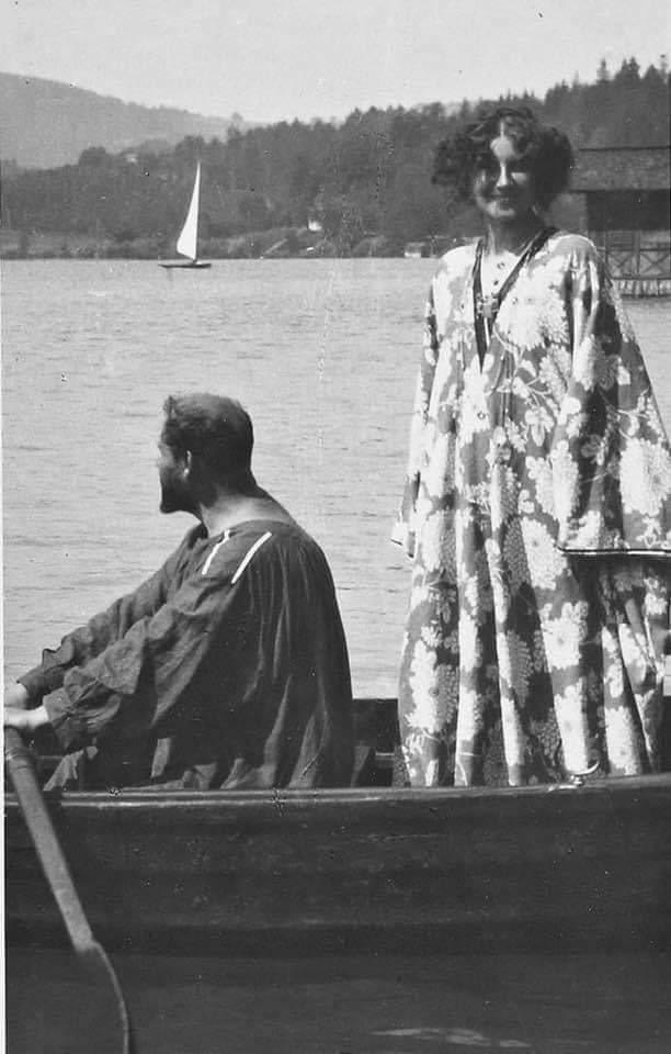 mariatontini1's tweet photo. Emile Flotte &amp; Gustav Klimt 🖌
Attersee, 1909
Austria
Fondazione Klimt Vienna https://t.co/I1fWVZJCma