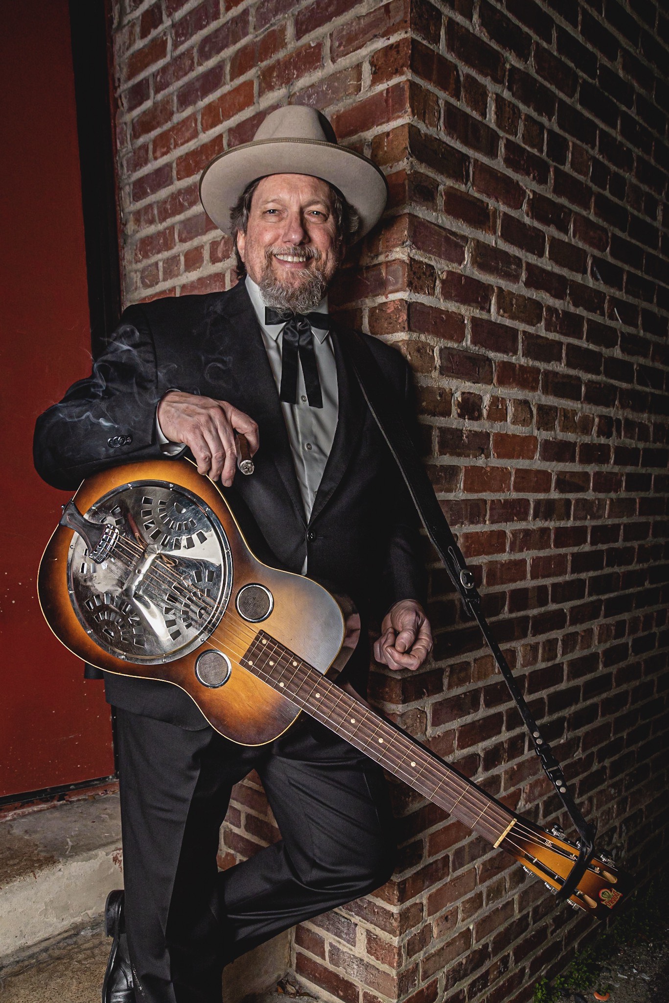 Please join us in wishing Jerry Douglas a very Happy Birthday!!!

--Team JD
Photo by 