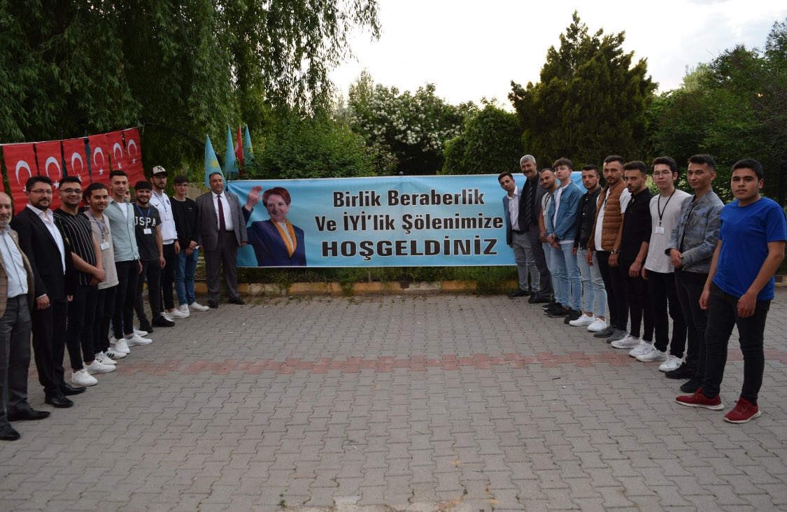 Genel başkanımız sayın Meral Akşener hanımefendiye destek olmak için üye olan yeni üyelerimize ailemize hoş geldiniz diyoruz. 
Sizlerle dahada güçlendik
Her şey teşkilat için
Her şey teşkilata değer 🇹🇷.                   <a href="/meral_aksener/">Meral Akşener</a> <a href="/UGUR__POYRAZ/">UĞUR POYRAZ</a> <a href="/Akburak/">Burak Akburak</a> <a href="/MMsrloglu/">Muhammet Mısırlıoglu</a> <a href="/iyiparti/">İYİ Parti</a>