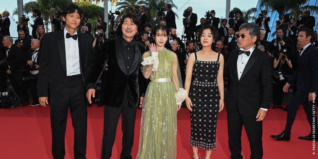 neonrated's tweet photo. How it started. How it's going.

Team BROKER's Kore-eda Hirokazu, Song Kang Ho, Gang Dong Won, Lee Ji Eun (IU), Lee Joo Young at the film's Cannes Word Premiere and the Cannes Closing Ceremony. https://t.co/qVm09sw7bu