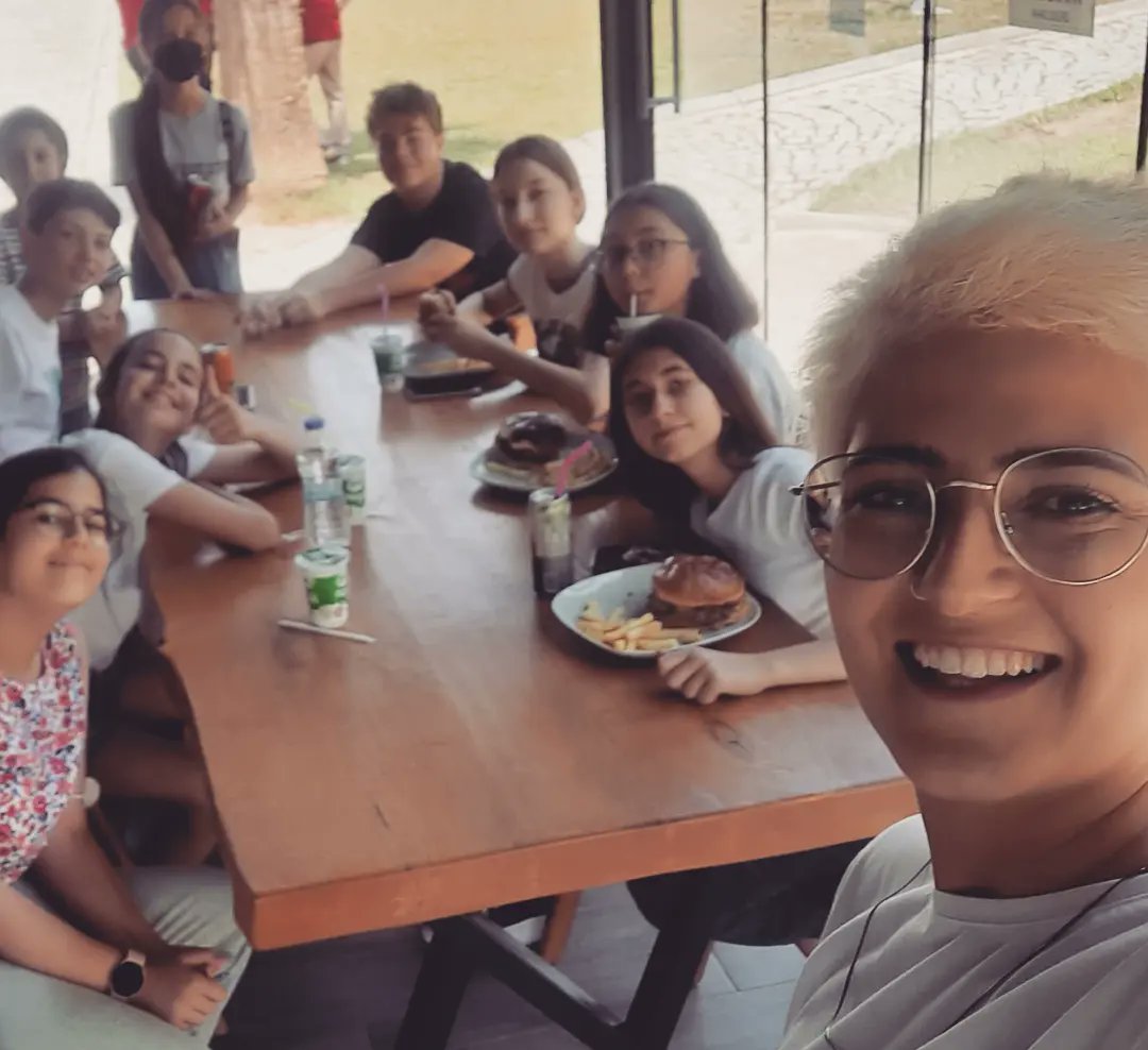 LGS 10 biter 7A, B ve C sınıfları koç öğretmen-öğrenci buluşmasına gider. Anılarımıza eklenmis harika bir gün daha ...Sizi seviyoruz çocuklar💜💛 <a href="/nesluck/">Neslihan Beyli Demir</a> <a href="/tuubauysal/">Tuba Uysal</a> <a href="/fatlihann/">Fırat atlıhan</a> @narliderekampus <a href="/ardaergez/">Arda ERGEZ</a>