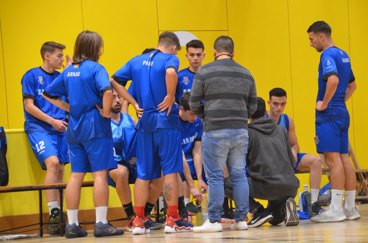 cblamerce's tweet photo. ⚪🔵 SOTS21 MASCULÍ | La crònica 

✅ @VGBasquet 77-81 @cblamerce  

📝 Els blau cel han tancat la temporada amb una victòria molt treballada que han hagut d’assegurar fins el darrer minut.
     
#TradicióDeBàsquet
#CBLaMercè https://t.co/UvkgS2p0JZ