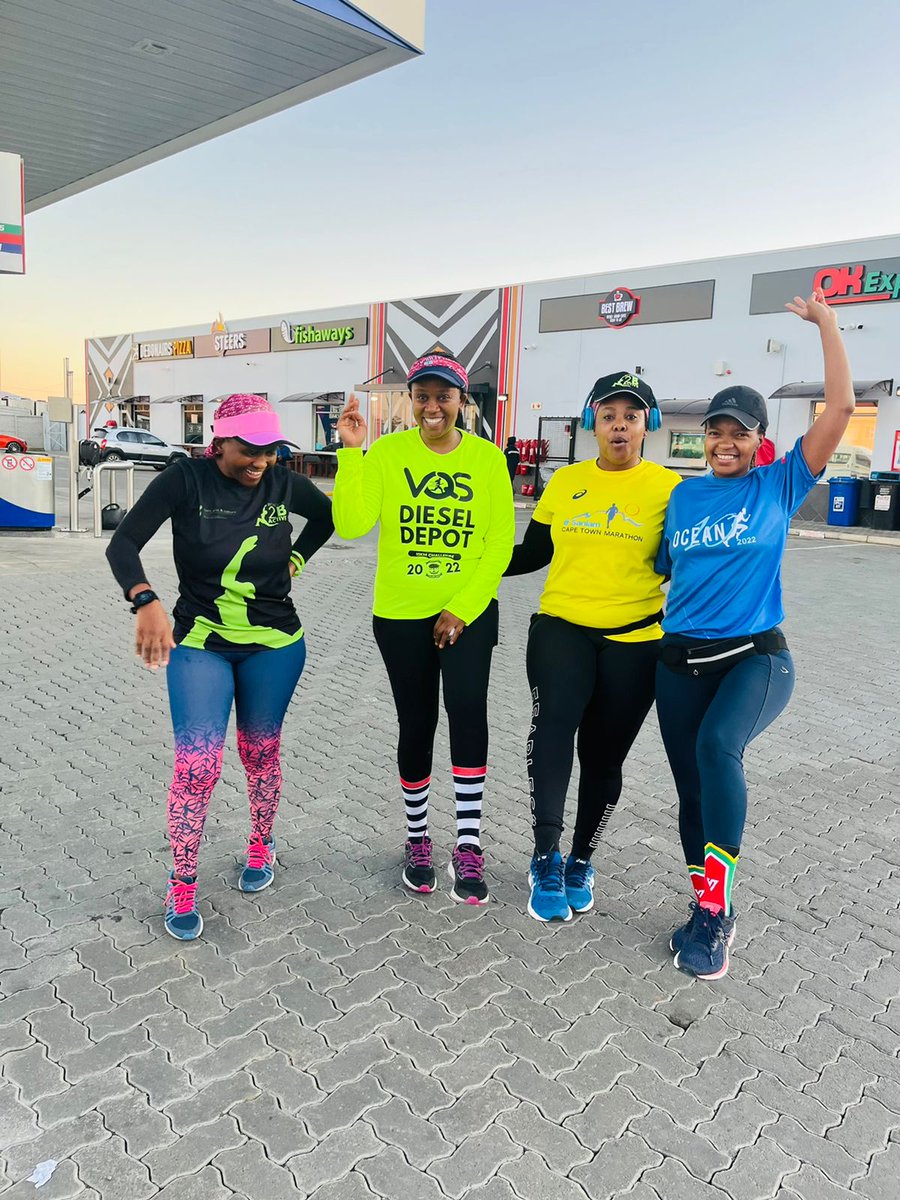 namzitB7's tweet photo. If you canβt fly, then run, if you canβt walk run, then walk, if you canβt walk, then crawl, but by all means keep moving.
#FetchYourBody2022 #IChoose2BActive #runningforpurpose #RunningwithTumiSole #RunningwithLulubel #IPaintedMyRun
#StandardBankZA
#Totalsport https://t.co/xkK7AhRJcT