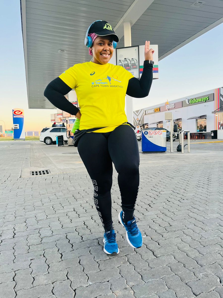 namzitB7's tweet photo. If you canβt fly, then run, if you canβt walk run, then walk, if you canβt walk, then crawl, but by all means keep moving.
#FetchYourBody2022 #IChoose2BActive #runningforpurpose #RunningwithTumiSole #RunningwithLulubel #IPaintedMyRun
#StandardBankZA
#Totalsport https://t.co/xkK7AhRJcT