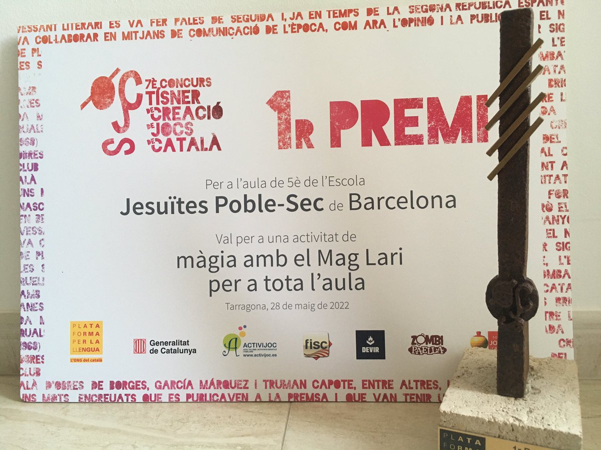 carles_mesa's tweet photo. Els nens i nenes de 5è #JEPoblesec han guanyat el 1r Premi Tísner de creació de jocs de català @llenguacat amb el joc “ApoCATlipsis” 👏🏻👏🏻👏🏻 @MariaCasalsTo1 https://t.co/pIgkXX1ol1