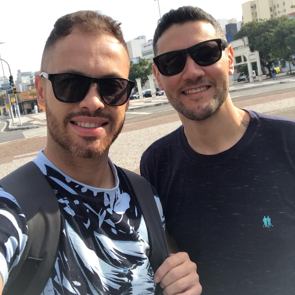 danyblu's tweet photo. Floripando com o mozão, @AndersonAle3 💙💙
#floripa #floripando #gay #LGBTQ https://t.co/lhahbxtFUN