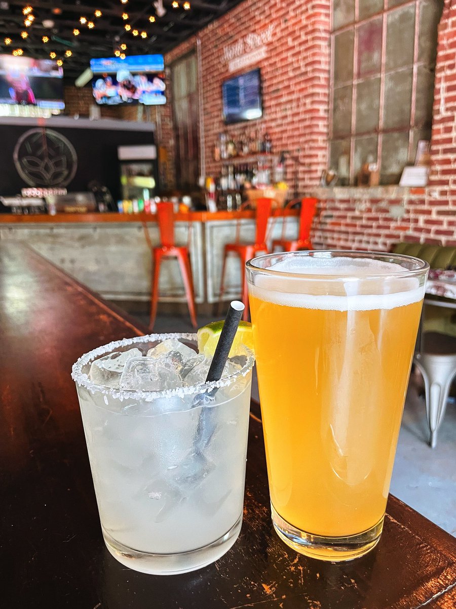 Sunny Saturday!! ☀️ Come cool off with a fresh margarita OR a nice cold beer 😎