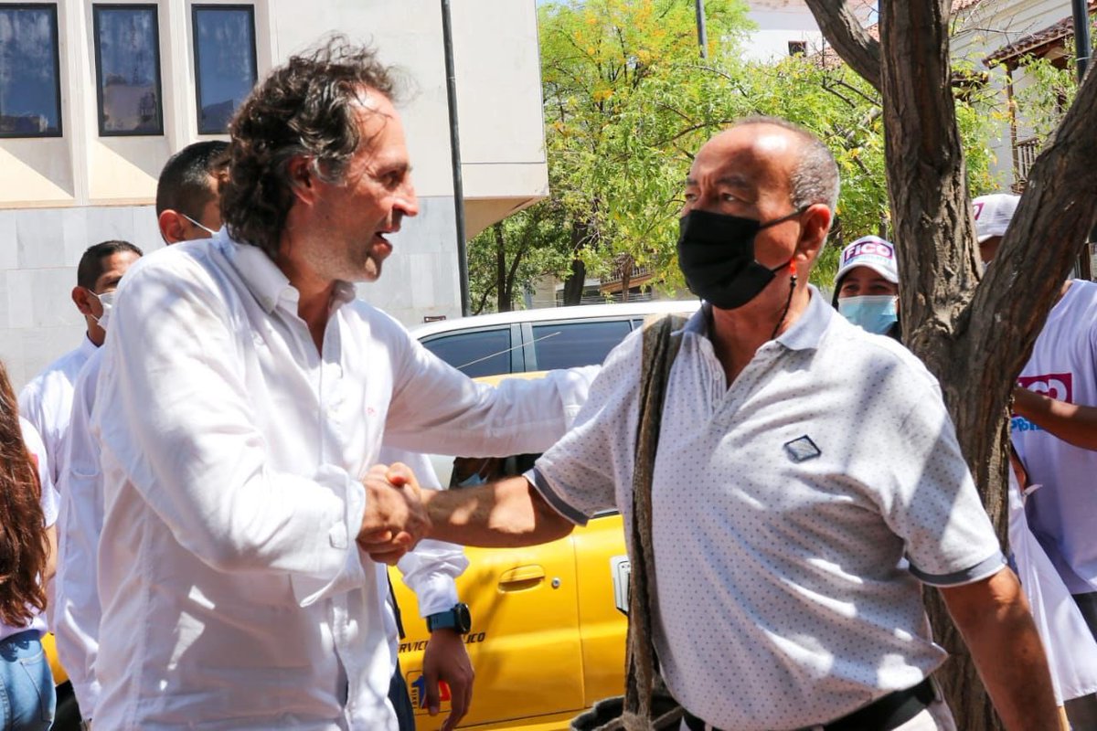 SantaMartaFico's tweet photo. Mañana vamos todos a salir a votar por el futuro de Colombia @FicoGutierrez 🗳🇨🇴#VoyConFederico #ColombiaDecide https://t.co/0Msv14I3yE