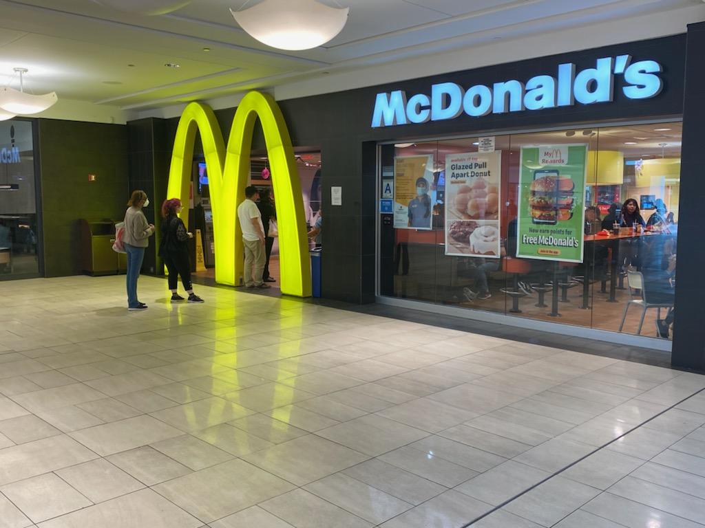 Today is #NationalHamburgerDay – not that you need an excuse! 🍔🍟 Satisfy your craving with a juicy burger from McDonald's! 🤤 What are your go-to burger toppings? 🥬🍅🧅 Copy the link in bio. bit.ly/3loe1Yw