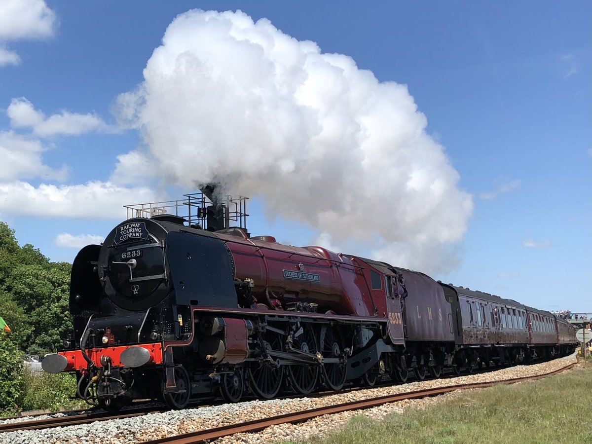 Duchess of Sutherland through Dawlish Warren today….lovely as ever! :). @DawlishBeach <a href="/railwaytouring/">Railway Touring Co.</a> #steamtrain