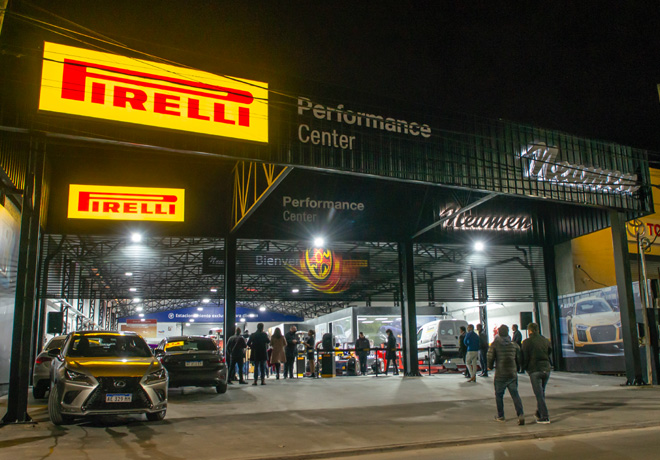 motoresapleno's tweet photo. #Neumen abre las puertas de su nuevo #PerformanceCenter en Nordelta. #motoresapleno #industria #Pirelli 
https://t.co/U0fgTfMUTP https://t.co/0CYLms45ef