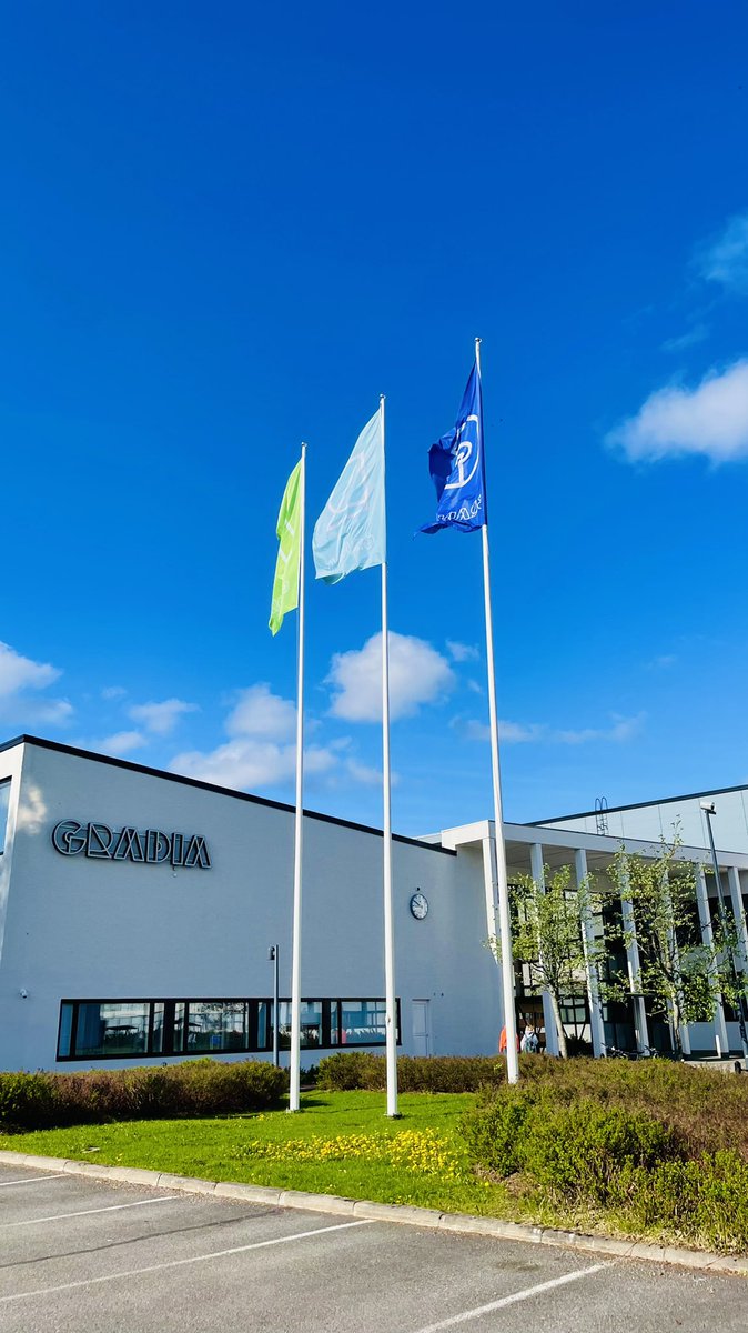 Tiphaine_leblon's tweet photo. 🇫🇮 We had such a great time in Jyväskylä for a week of job shadowing in @Schildtin_lukio school !
Sharing experiences, discovering Finland Education system, talking to students &amp; meeting our #Europroject Finnish, German and Spanish partners. 
Hope to see you soon! @ErasmusplusFR https://t.co/KSLtI7vaz6