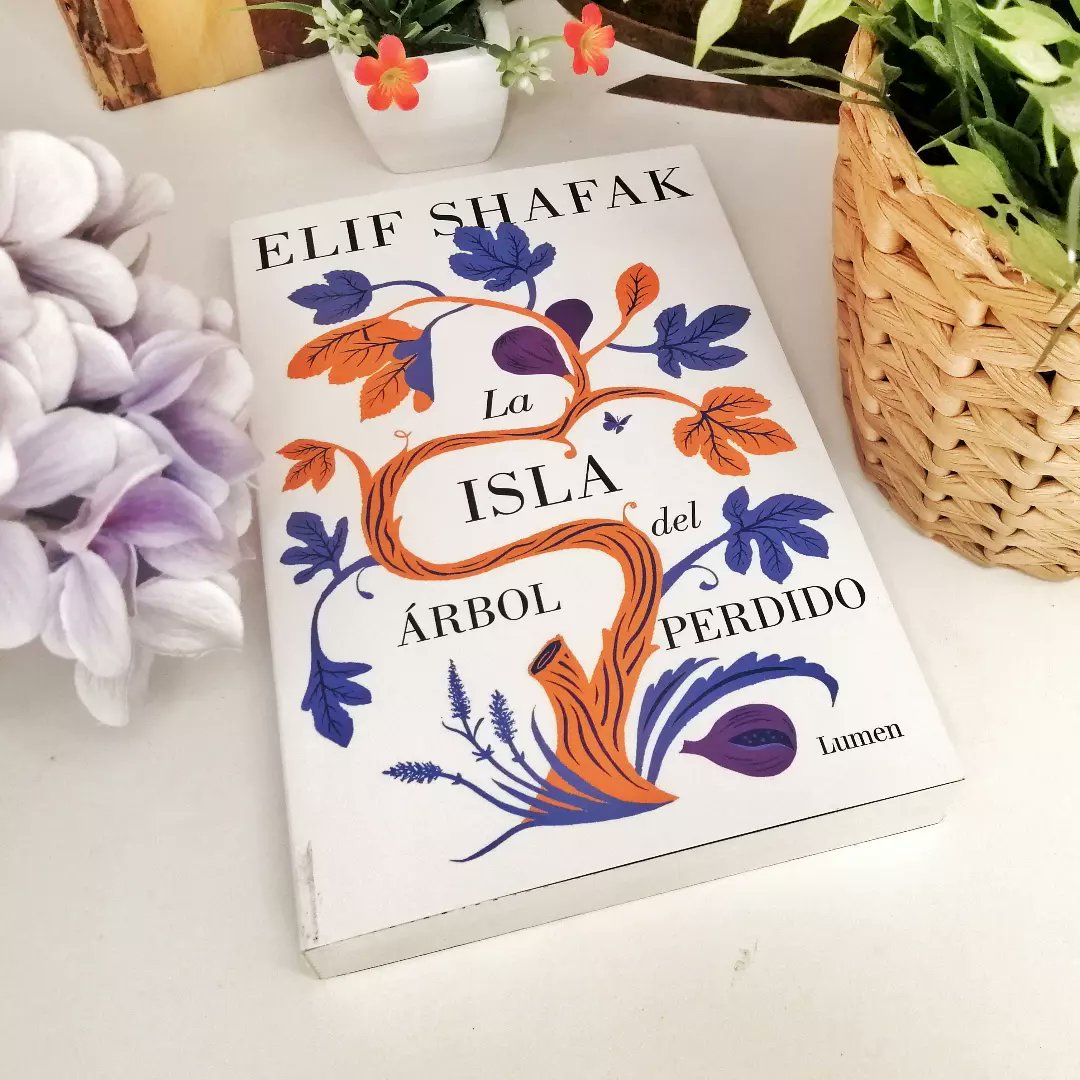 Blog_Literario_'s tweet image. Hoy os traigo una novela preciosa, desgarradora, que te transformará, y ganadora y finalista de múltiples premios
.
📙LA ISLA DEL ÁRBOL PERDIDO de Elif Shafak @ShafakElif publicada por editorial LUMEN @LumenEdit  @penguinlibros
.
amzn.to/3wq9WcN 
.