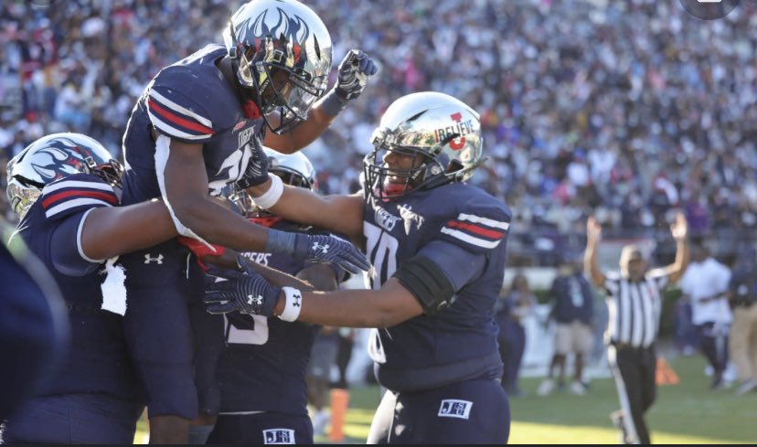 After a great workout and camp with @GoJSUTigersFB Im blessed to say I have earned an opportunity to continue my academic and athletic career at Jackson State University!!🐆<a href="/CoachTaylor010/">T.C. Taylor</a> <a href="/Coach_O/">Otis Riddley</a> <a href="/DeionSanders/">COACH PRIME</a> <a href="/WHSwolfpack/">WHS Football Gridiron Club</a>