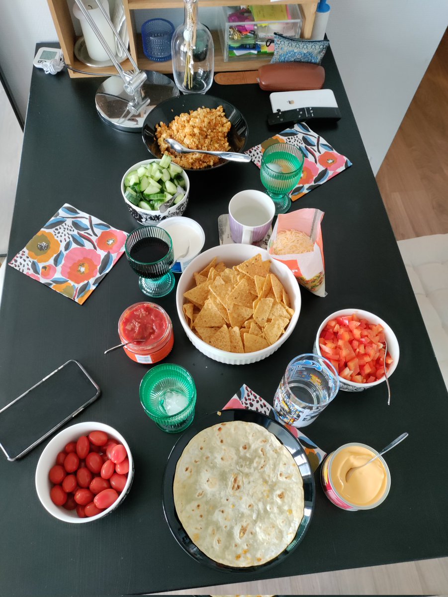 maribrekker's tweet photo. starting my vacation with a BANG https://t.co/C0D0KZbq6B