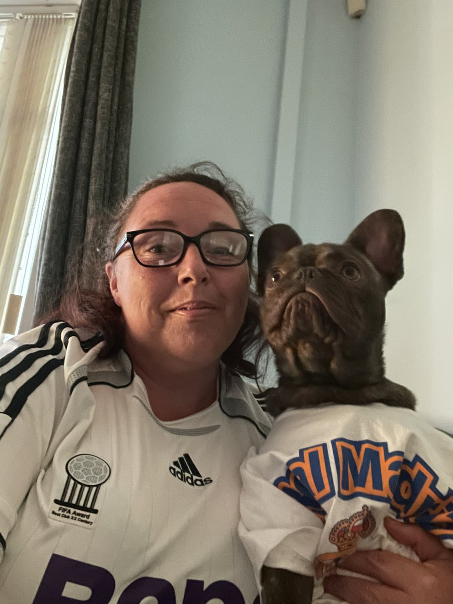 j0amber's tweet photo. All waiting for #RealMadrid to win at #UCLfinal #Hala Madrid #ChampionsLeagueFinal https://t.co/YjC0U22zAT