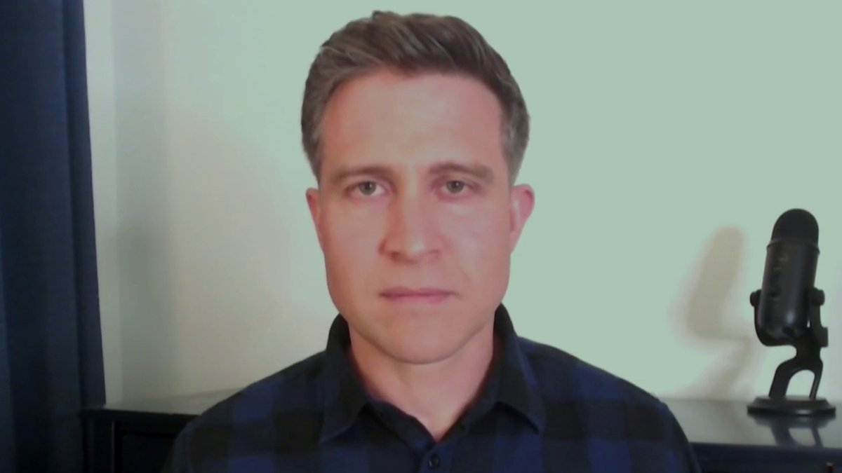 .<a href="/CapehartJ/">Jonathan Capehart</a> speaks to <a href="/LucasKunceMO/">Lucas Kunce</a>, a Marine veteran running for U.S. Senate in Missouri, about the plague of violence in our schools and the training that is required of Marines before they can handle weapons of war. on.msnbc.com/3LYxUA2