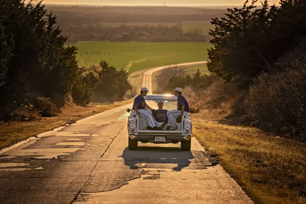 GrassrootsBB's tweet image. HOFer @JohnnyBench_5 joins us @okc_dodgers game Sunday to kick off Route 66 book tour. Visits to 7 ballparks, Cooperstown &amp;amp; Williamsport highlight schedule. HOFers Trammell, Gossage, Maddux, Simmons, Thome &amp;amp; @fergieajenkins to join. 📸: @jeanfruthimages
 grassrootsbaseball.org/route-66-book-…
