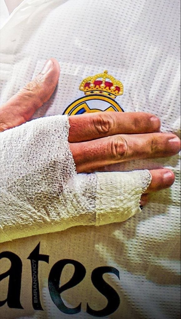 sir_dwell's tweet photo. @benzema 💪💪let's go https://t.co/xFyACayY6v