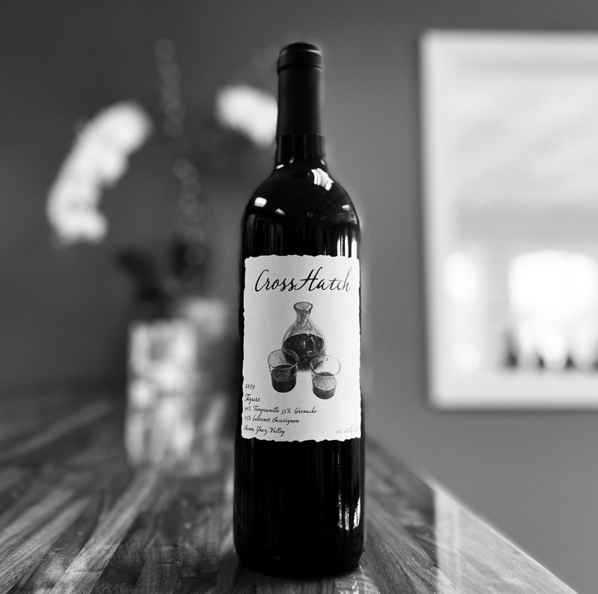 NEW WINE
2019 CrossHatch Figure, SYV
40% #Tempranillo
35% #Grenache
25% #CabernetSauvignon 
Aromas of black cherry, pumpkin pie spice, and guava. A smooth, luscious mouthfeel of raspberry with a touch of earthiness is followed by a lifted, fruitful finish.
crosshatchwinery.com