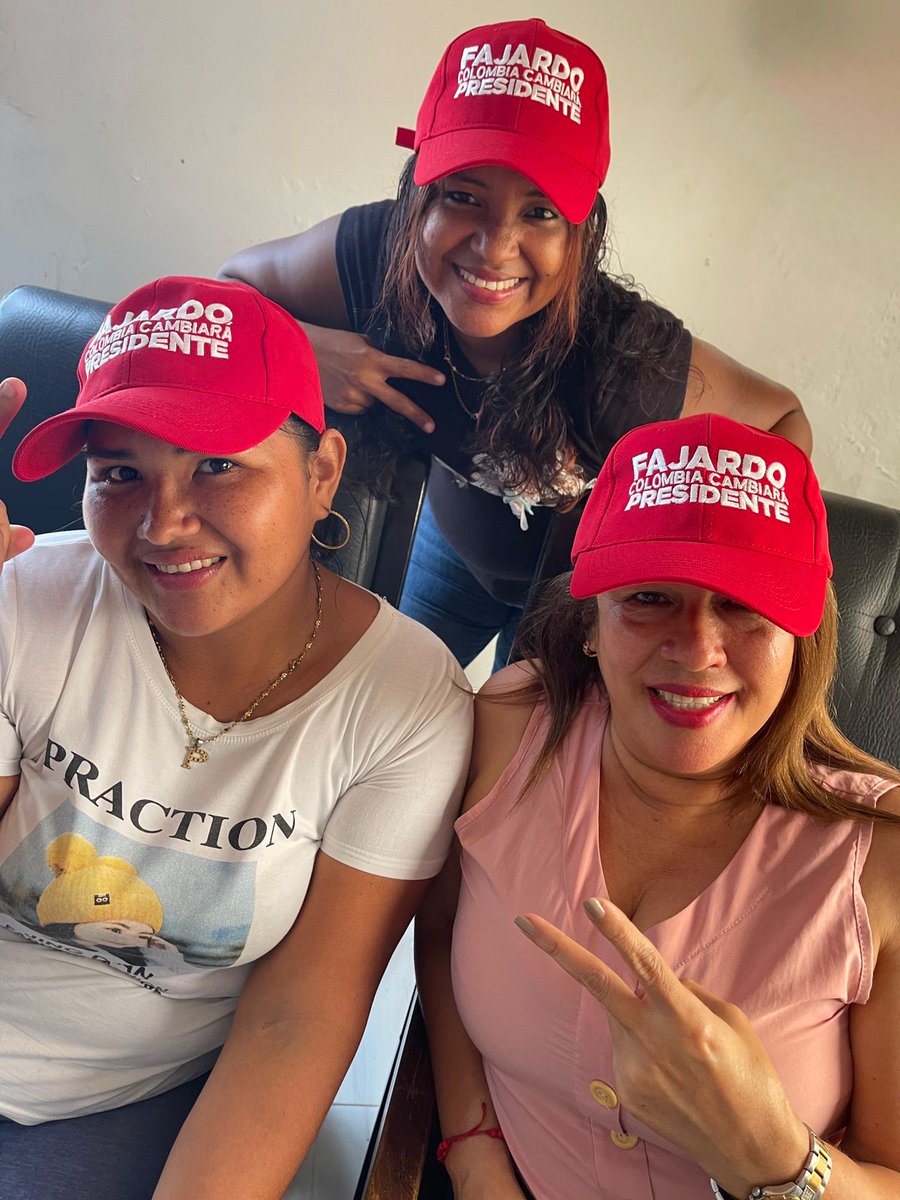 AbeRaad's tweet photo. Desde #SanJacintoDelCauca #Mojana #FirmesConFajardo están apoyando el cambio responsable con @sergio_fajardo @LuisGMurillo 
#FajardoPresidente #DeFrenteConFajardo @NvLiberalismo @juanmanuelgalan @compromisobol @AFBETANCOURT @jorgecarrera https://t.co/pYgf9LO2oJ