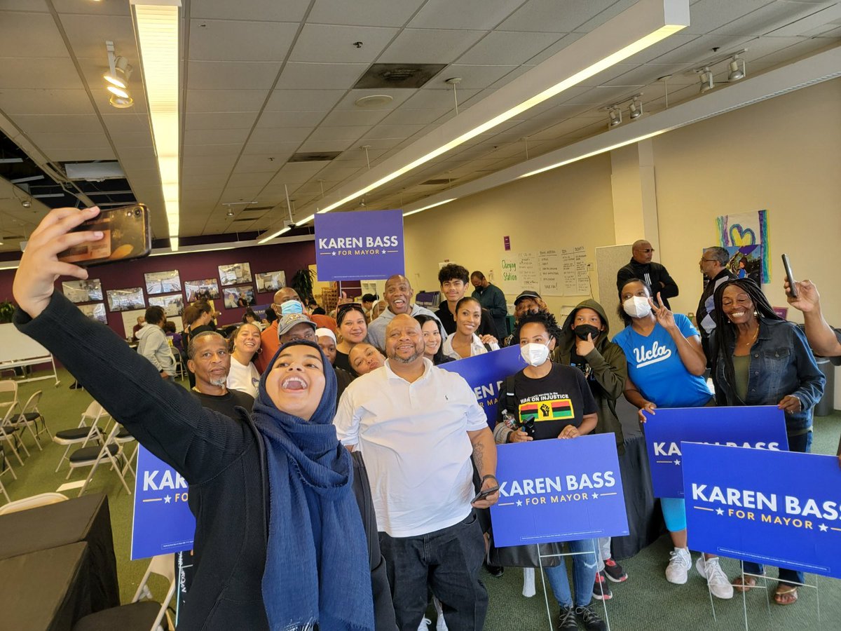 KarenBassLA's tweet photo. In-person voting starts TODAY and we are celebrating by mobilizing voters all across this city!

This weekend we’re in Baldwin Hills, Little Ethiopia, Highland Park, South Park, Hollywood, Boyle Heights, Van Nuys, Beverlywood, Mar Vista &amp; more.

Join us!

https://t.co/ZHRjCWGjP4 https://t.co/RUZQgmfzhi