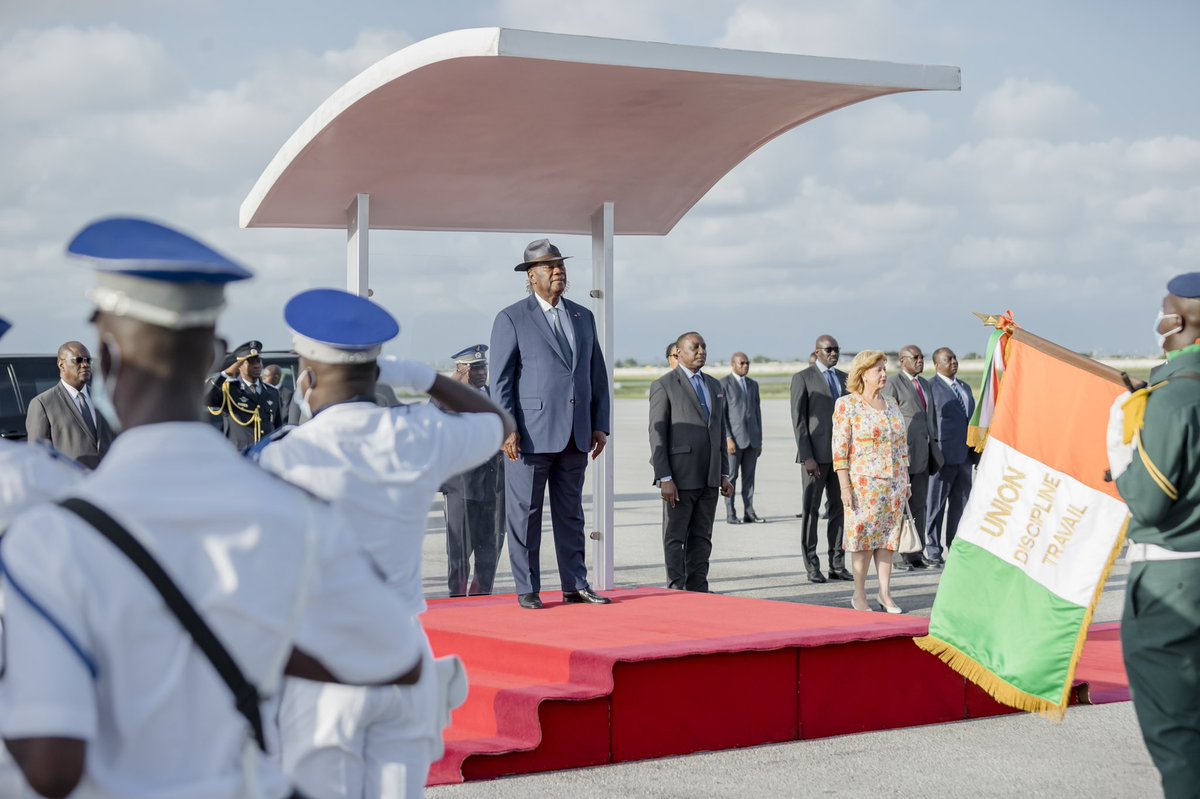 Presidenceci tweet media