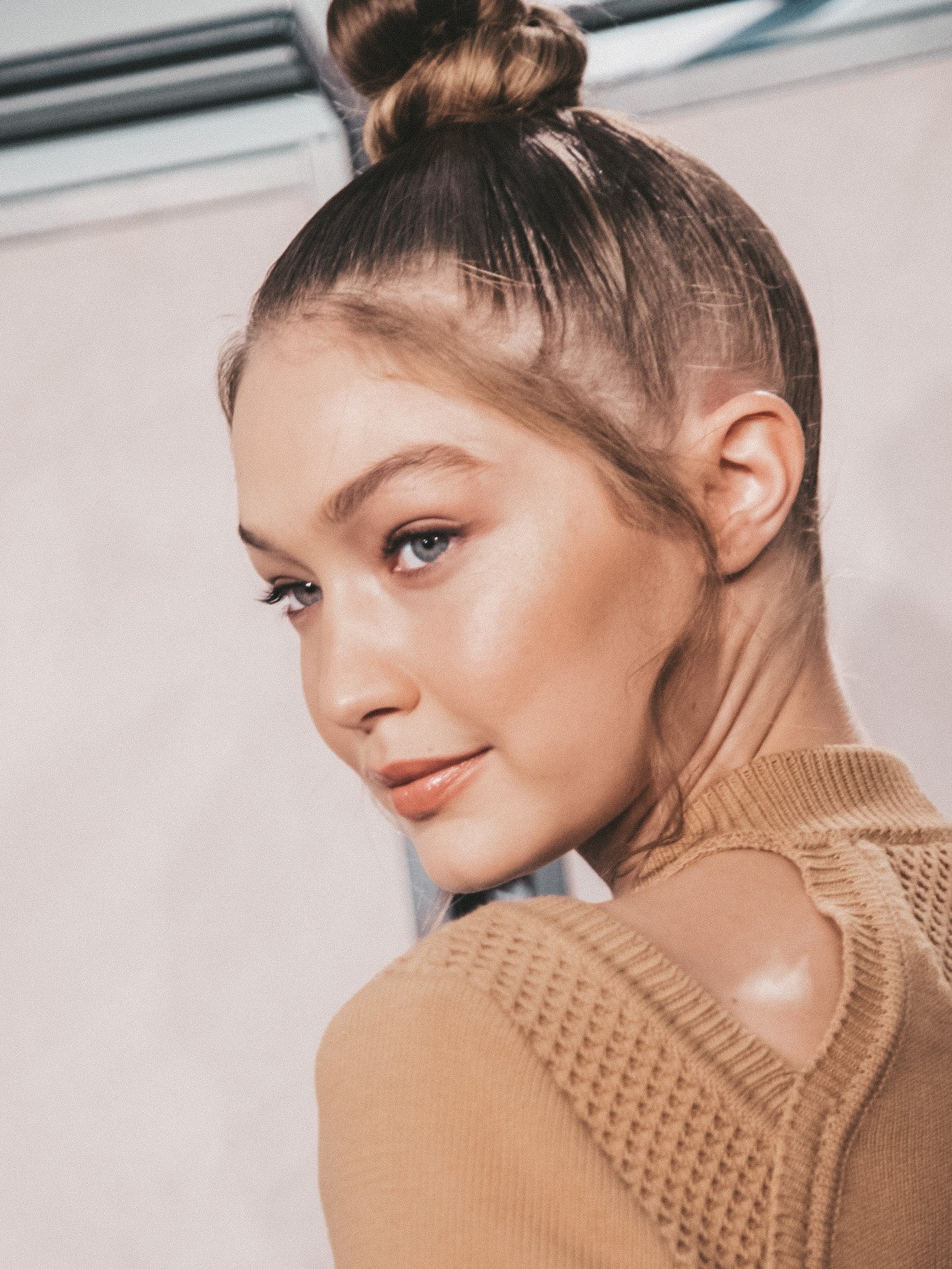 ARCHIVES GIGI on X: gigi hadid for coperni fw22  /  X