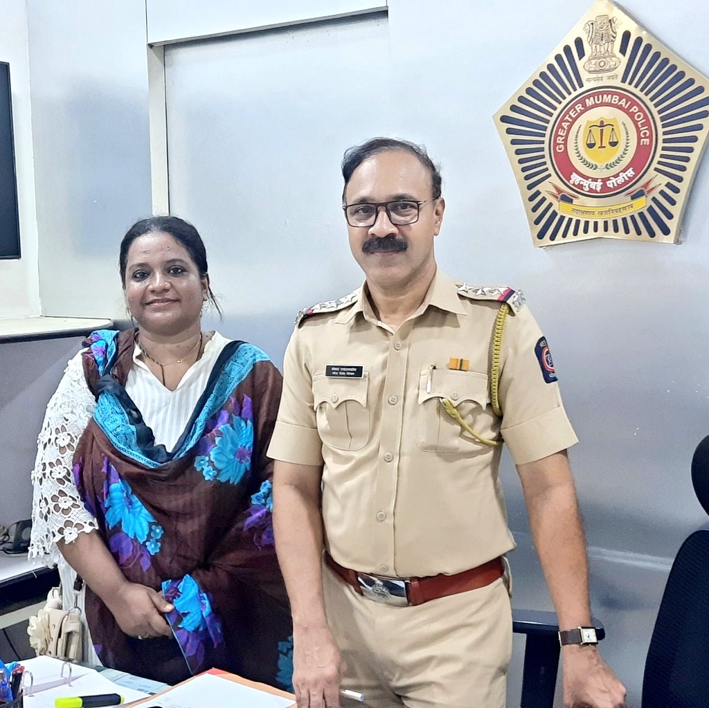 Awarness program for girls by pydhonie  police and Nirbhaya cell, wer topic like domestic violence, rape,trafficking   cybercrime alert,was shared...
Thankful to senior police inspector  of pydhonie  police station  sri  srikant Rajaram patil sir.
<a href="/MumbaiPolice/">मुंबई पोलीस Mumbai Police</a> <a href="/NirbhayaSquad/">NIrbhaya Squad</a>
