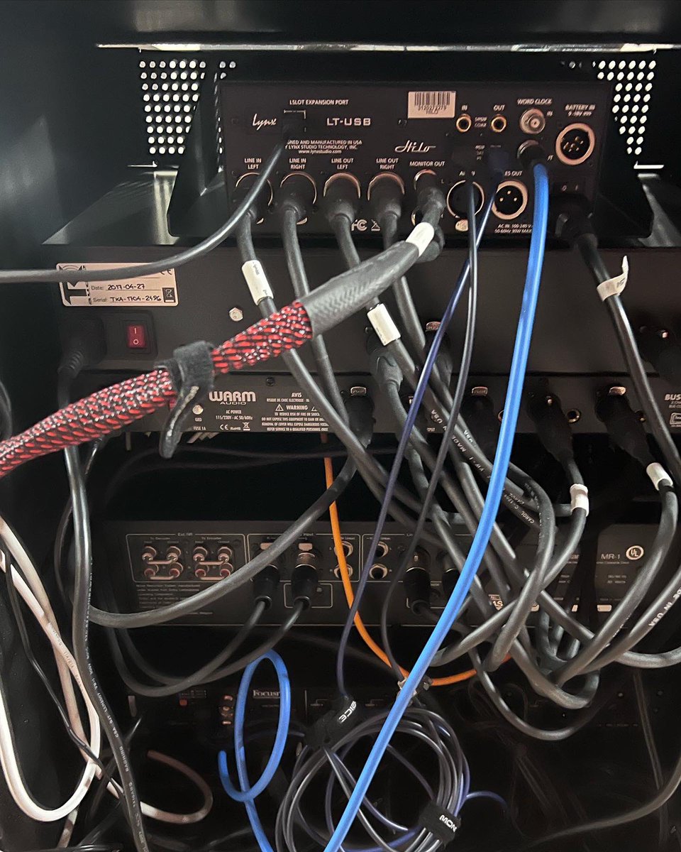 reso_mastering's tweet photo. Kinda busy on the backside. Next piece of gear is going to require expansion into a proper desk. 
.
.
.
#fullrack #tape #cassettes #masteringtotape #mastering #masteringstudio #masteringengineer #appledigitalmasters #masteringforstreaming #masteringforcd #masteringforvinyl https://t.co/Lr3Q2Zcdb8
