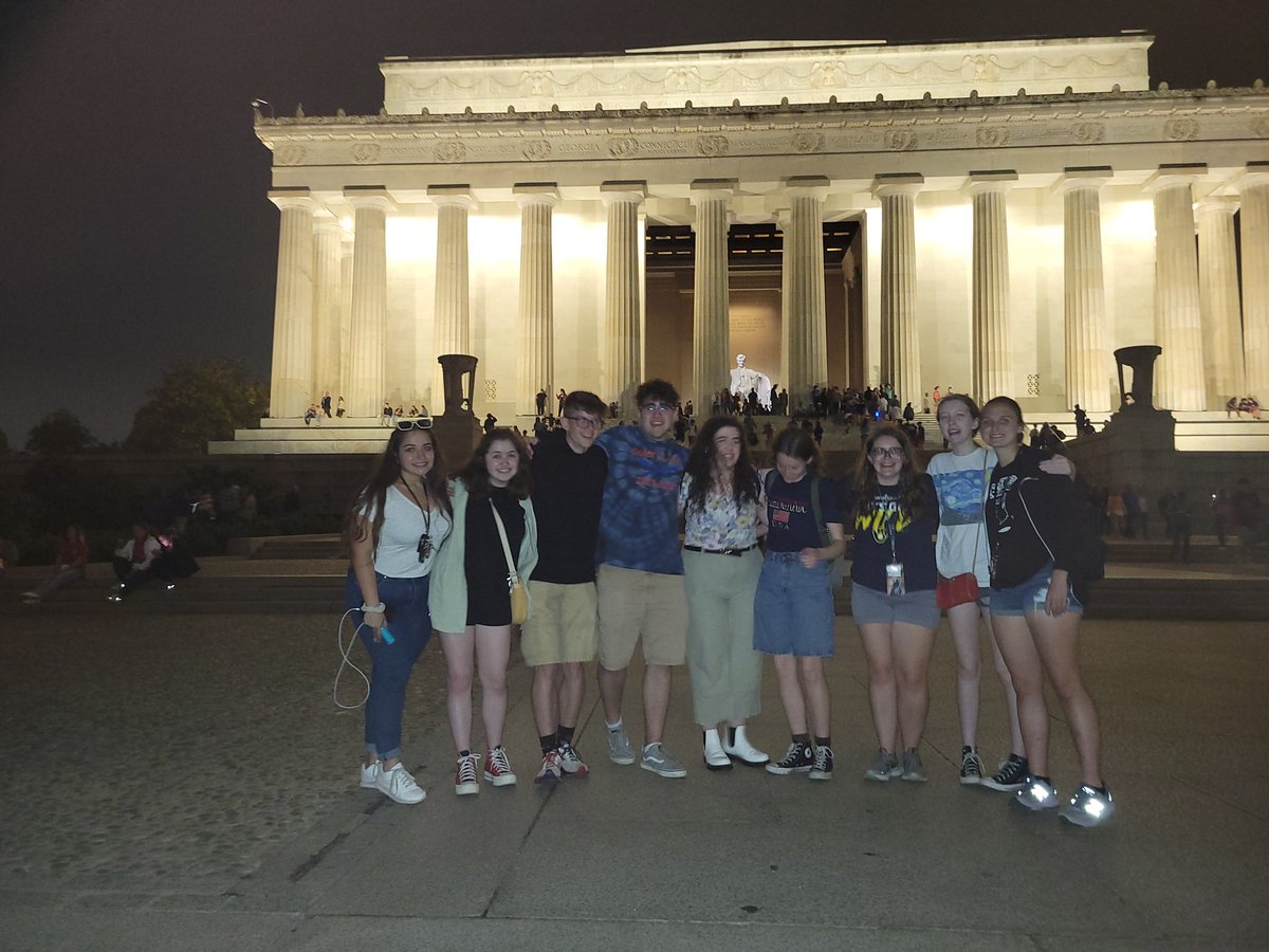 Slinger4N6's tweet photo. Another great picture of the sights in DC. The Lincoln Memorial is 100 years old this week. https://t.co/M2ximJzSrM