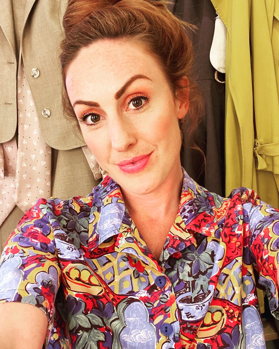 LisaBridge123's tweet image. LIVING for the Doris dress today! Vintage summer vibes! #backstage #dressingroom #westend #actress #onlyfoolsandhorses