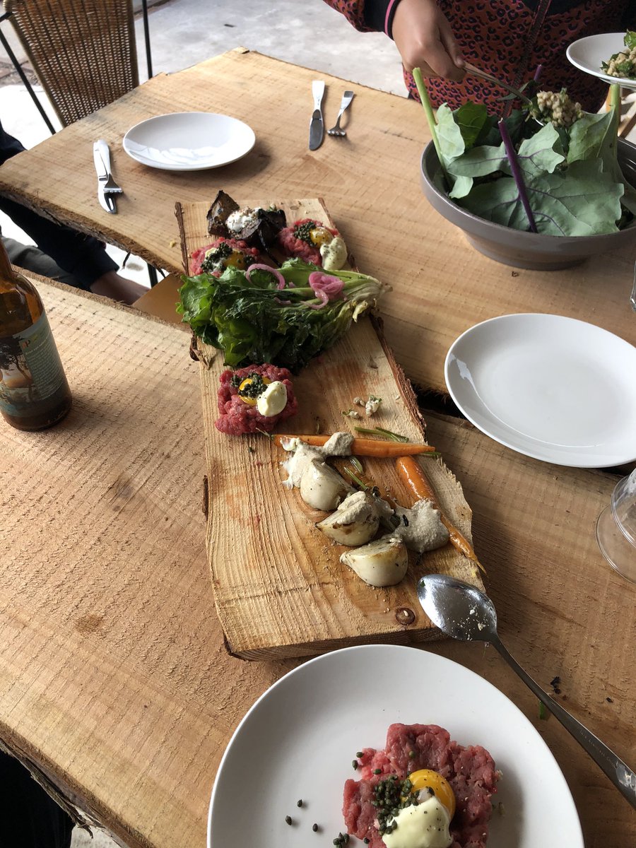 Daarna samen <a href="/BruiningLen/">Len Bruining</a> naar Maartensdijk om samen te slempen én te genieten van culinaire hoogstandjes. Jagende man havik ving nét geen spreeuw boven onze hoofden. Bedankt <a href="/JacobBeeker/">Jacob Beeker</a> voor de uitnodiging!