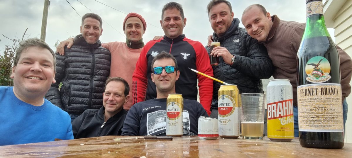 danimenardi's tweet photo. #FinalDeChampions #finde #amigos https://t.co/SFchl9DYQx