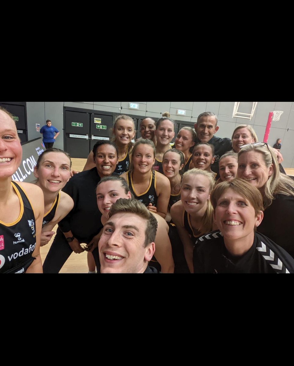 steaders_1's tweet photo. “Leadership is not about being in charge, it’s about taking care of those in your charge” - Thank you @mjcmansfield for always taking care of us..Another stressful one to finish🥵😅Thanks for welcoming me into Wasps this season, we’ll miss you🖤🐝 #AlwaysAWasp https://t.co/bOFuO3aCY2