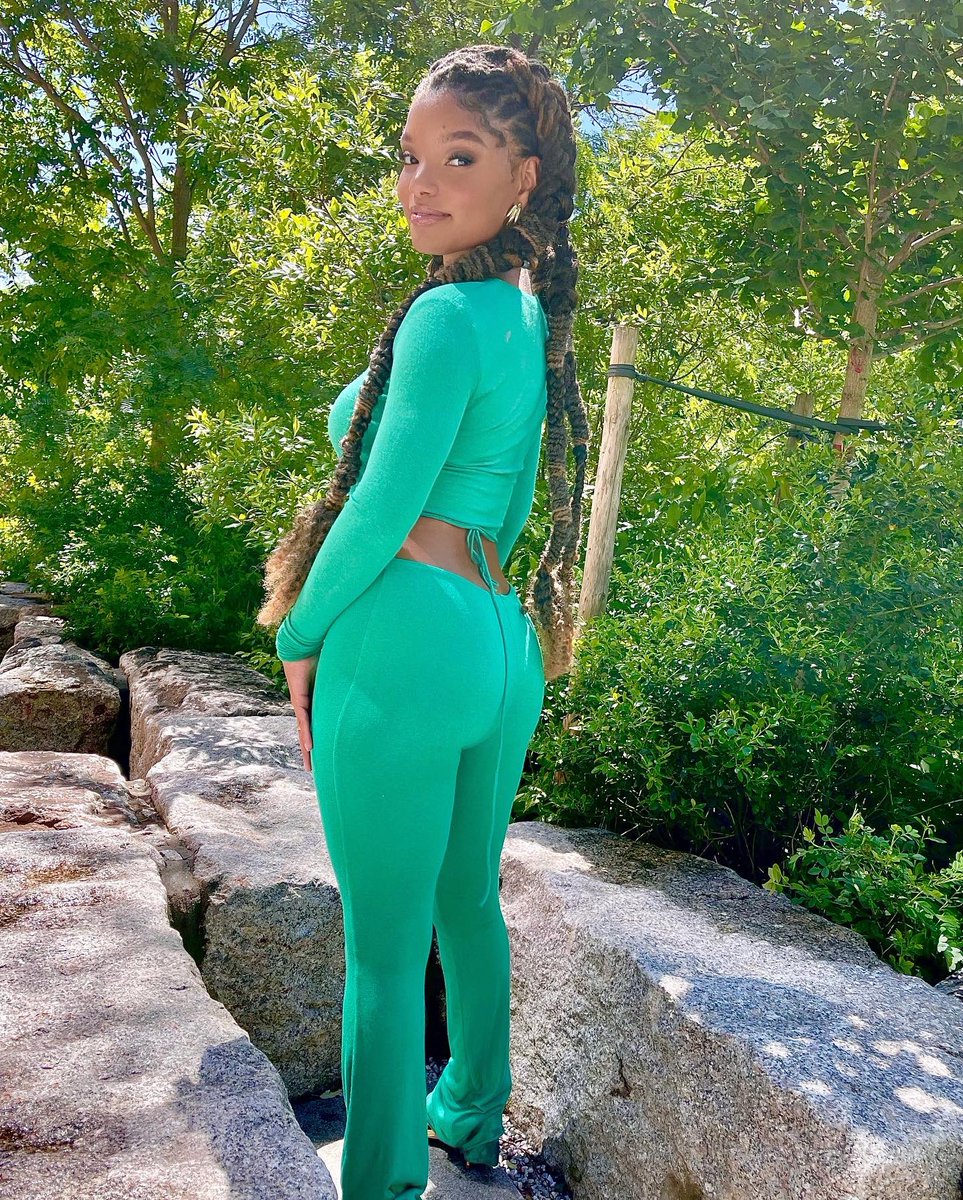 HalleBailey tweet picture
