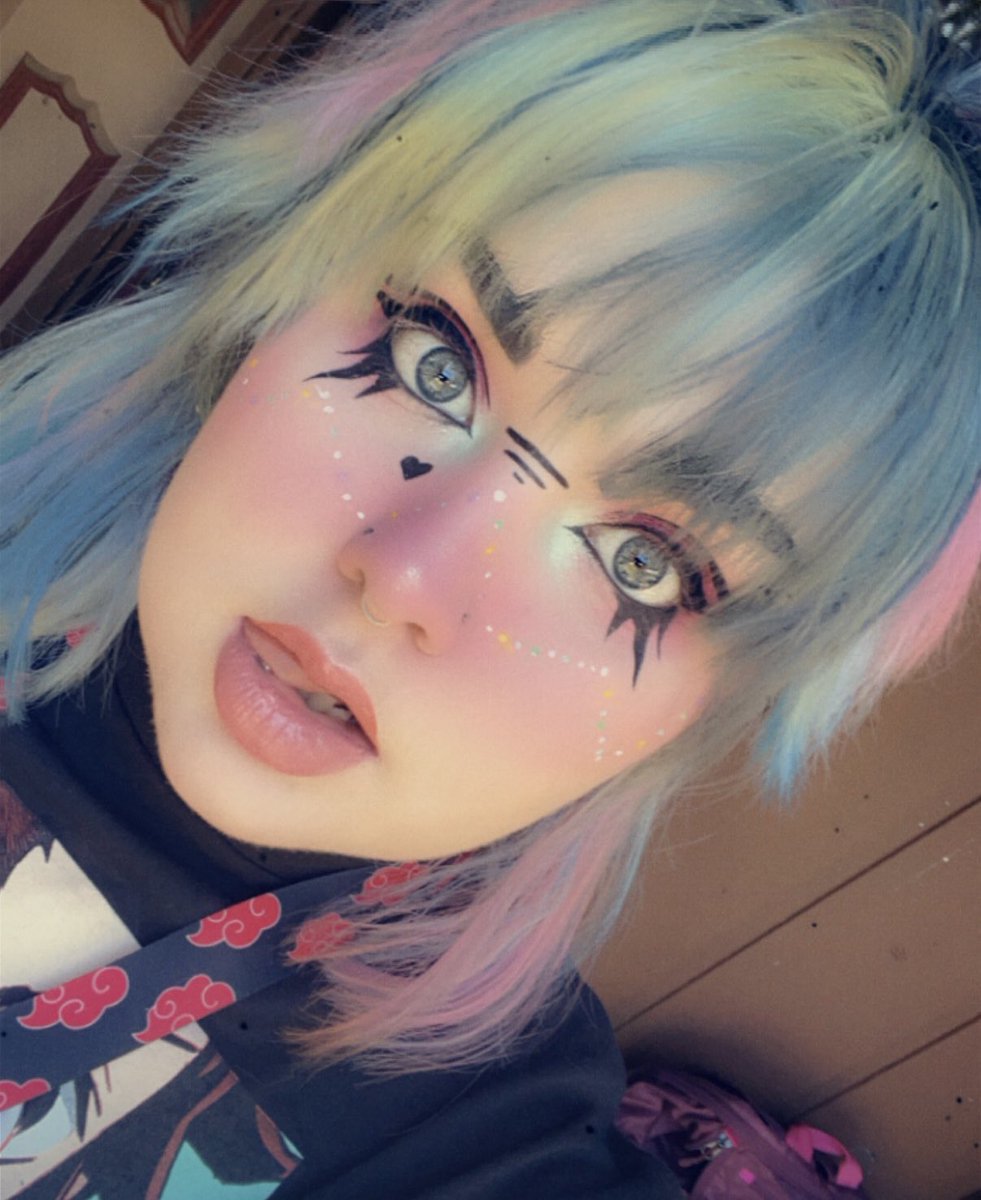 HeatherMerrie's tweet image. Wasting another good look at work