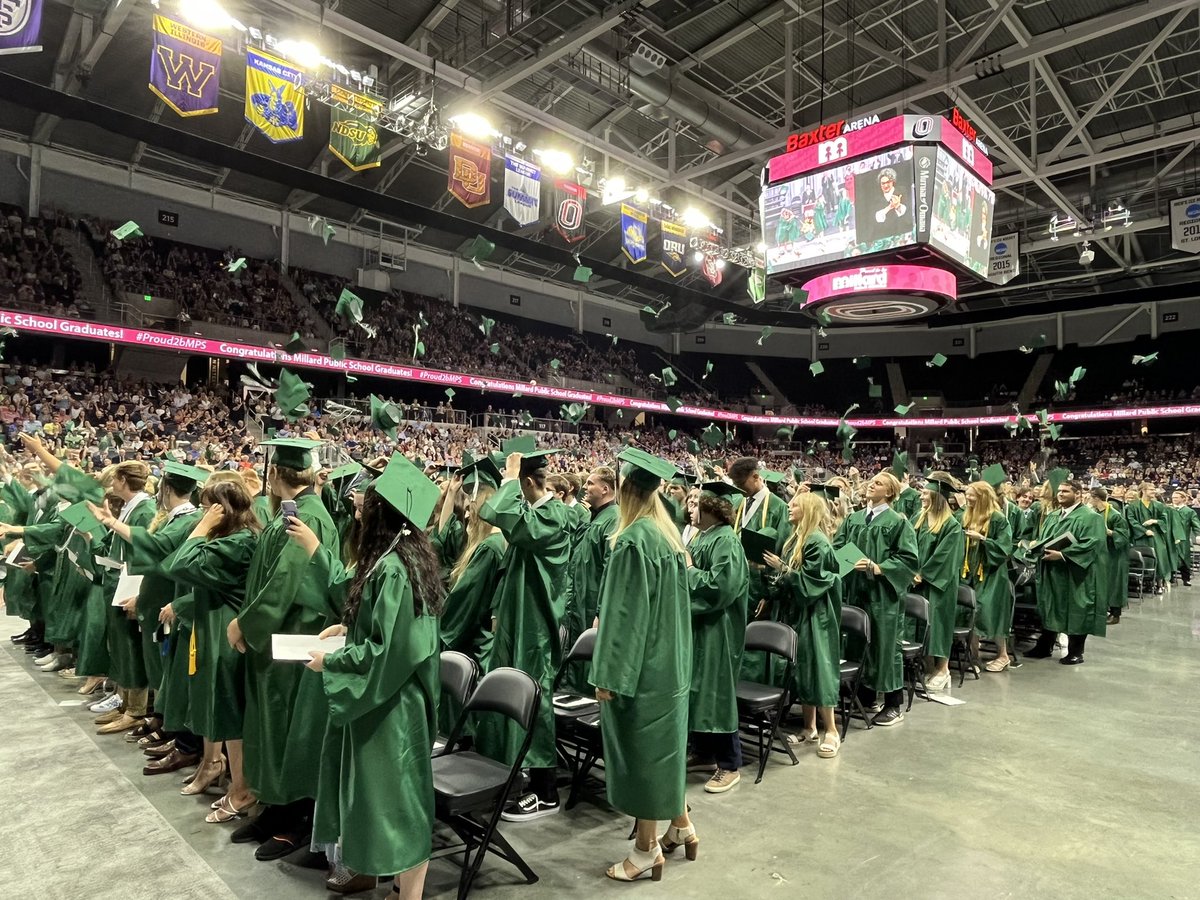 MWHSCatalyst's tweet photo. Congratulations, @MWHSWildcats Class of 2022. 🐱🎓 https://t.co/cPTfrc7EKm