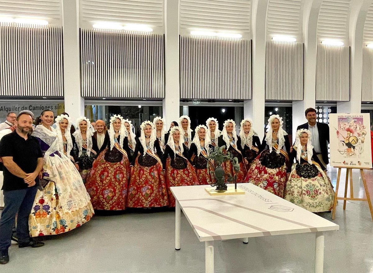 Presentación Bocetos de Hogueras de Categoría Especial 2022.

#bocetoshogueras2022
#PSB2022
#fogueres2022
#fogueres 
#hogueras2022
#másde20añossiendoespeciales
#mesde20anyssentespecials