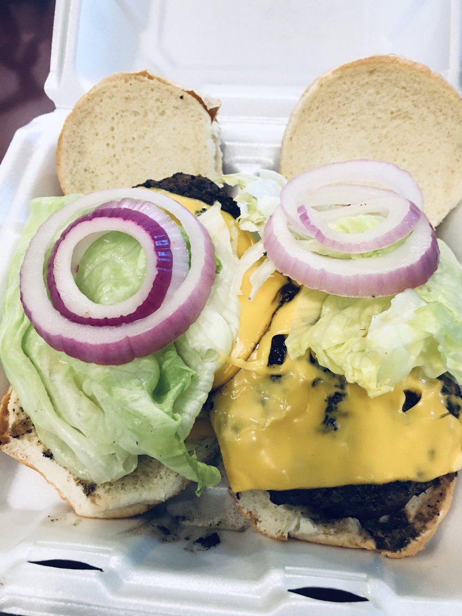 Jammer997's tweet photo. @HyVee Springfield IL grill is hitting the spot! https://t.co/J5wuxPZZAk