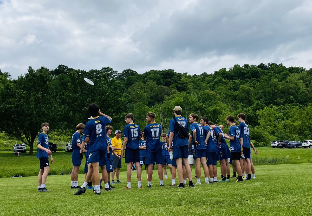 Game 4 vs. Strath Haven. #NotDoneYet ⁦<a href="/pghHSultimate/">PHUL</a>⁩