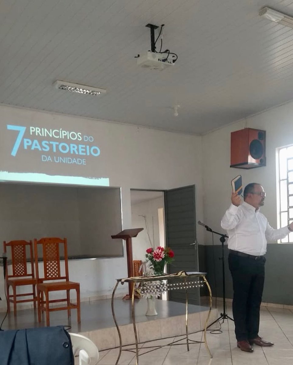 gilsonsoledade's tweet photo. Pastorear para salvar. #c1s1 https://t.co/iwkNiILEF2