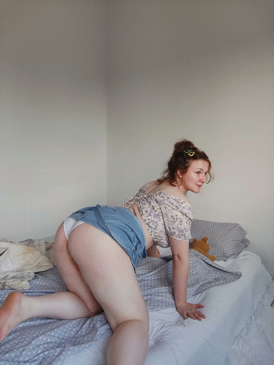 urfavgalaxy's tweet photo. Wyd after I bend over?? 🤭
#nsfwtwt #nsfwtwtﾟ https://t.co/QBU3SlwOVE